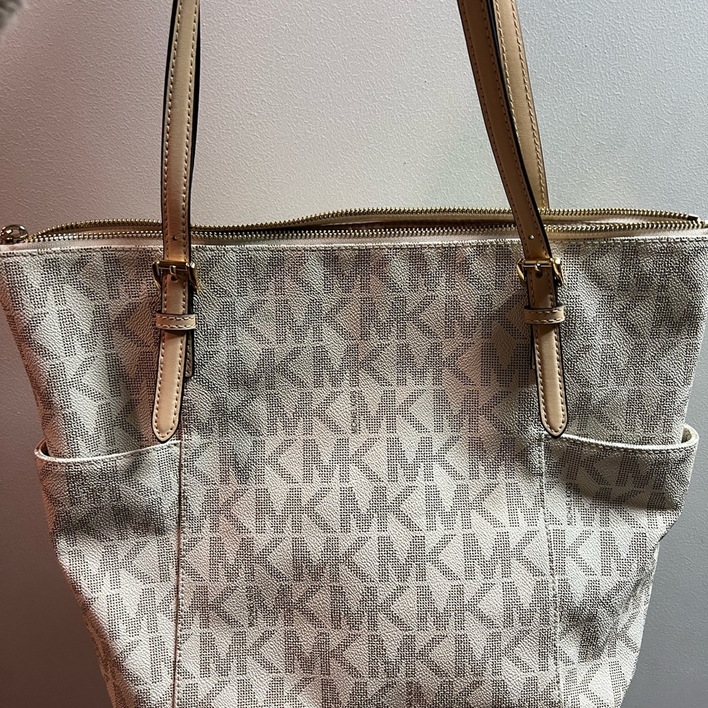 Michael Kors bag